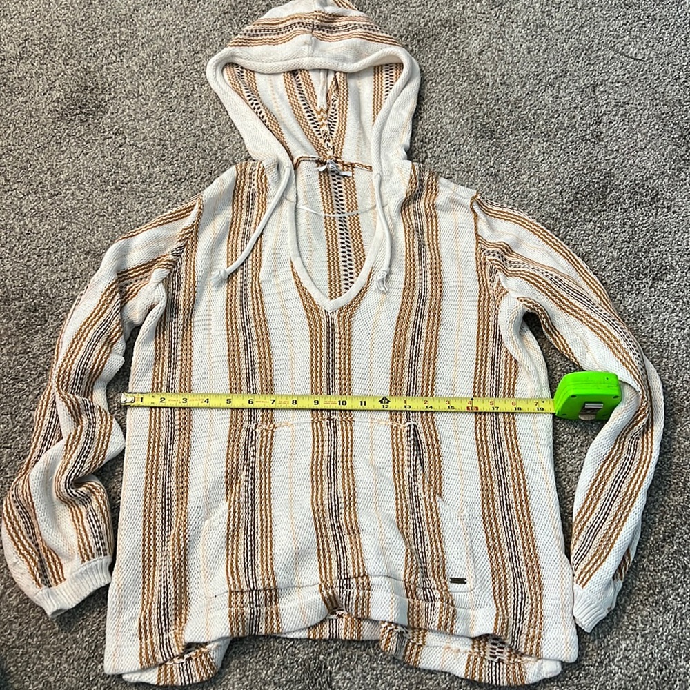 O’Neill sweater